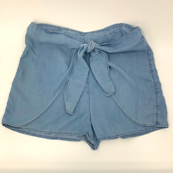 ASOS Pants - ASOS Tie Denim Chambray Shorts Sz 8